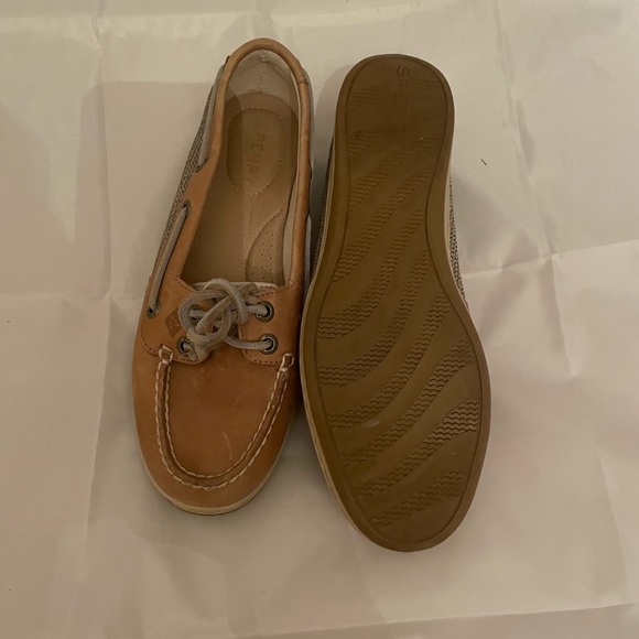 Very nice. Color is Linen Oat - Picture 5 of 5